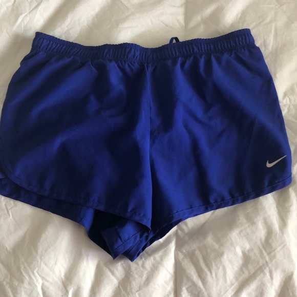 Nike Running Shorts - Picture 2 of 4